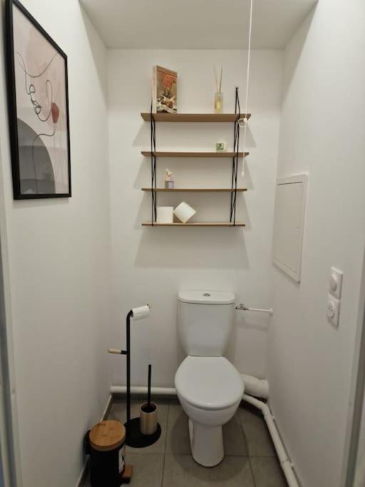Cozy Apartment Near Paris Clamart Bagian luar foto