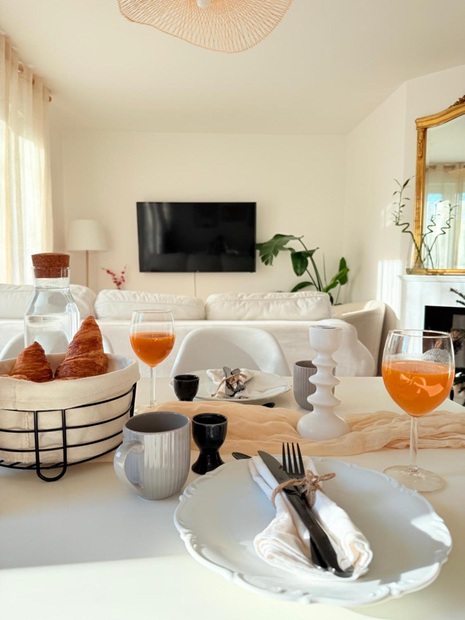 Cozy Apartment Near Paris Clamart Bagian luar foto