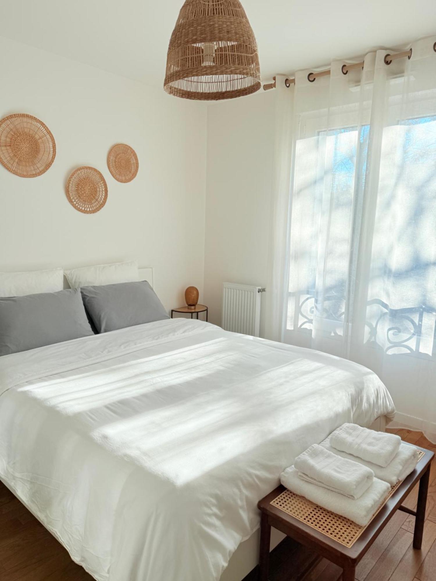Cozy Apartment Near Paris Clamart Bagian luar foto
